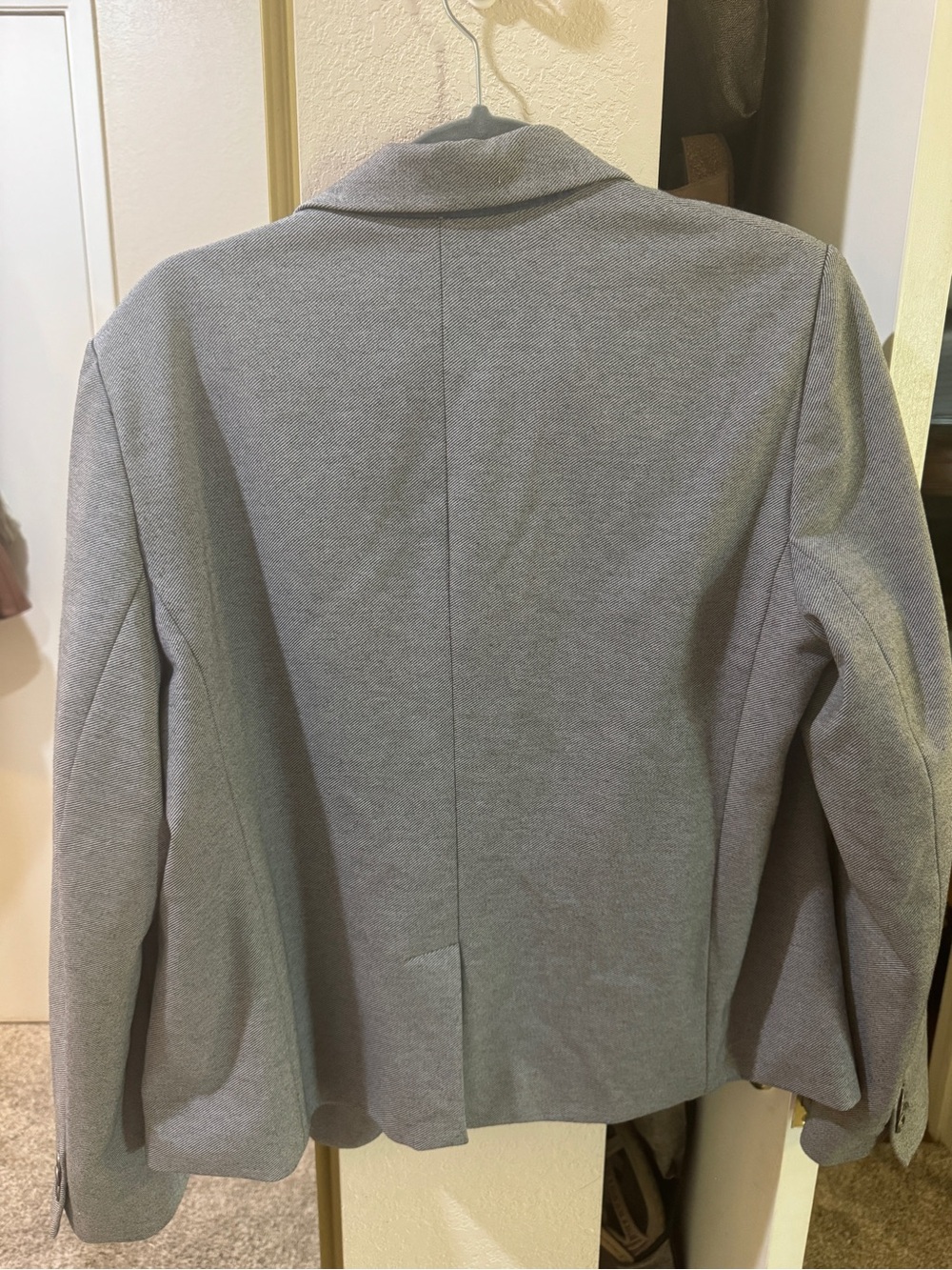 Gap Gray Women's Blazer - Classic Tailored Fit - Picture 4 of 4